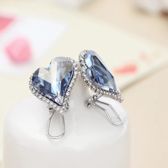 Austrian Crystal Rhinestone Heart Clip Earrings - Picture 2 of 2